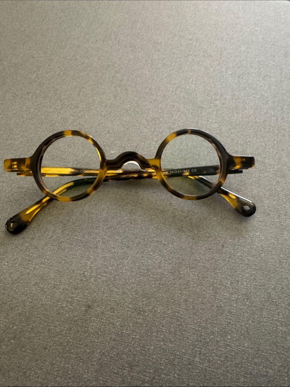 Round Tortoiseshell Women’s Glasses - Classic Brown